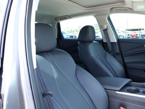 Certified 2025 Acura TLX w/ Technology Package image 14