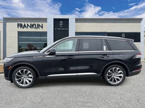 New 2026 Lincoln Aviator Reserve RWD image 4