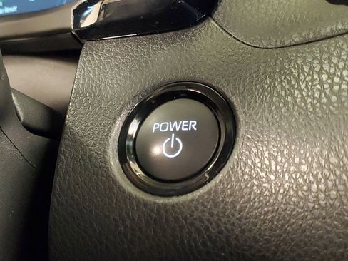 Used 2025 Toyota Camry LE image 29