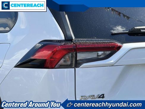 Used 2024 Toyota RAV4 LE AWD/4WD image 8