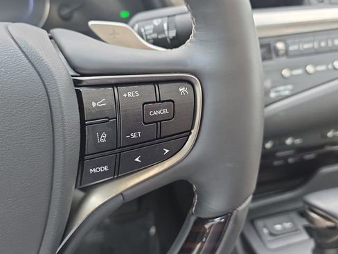 Used 2019 Lexus ES 350 w/ Premium Package image 17