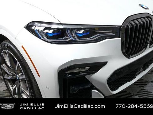 Used 2022 BMW X7 M50i image 37