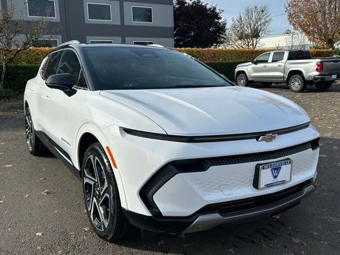New 2026 Chevrolet Equinox EV LT w/ Convenience Package II image 1