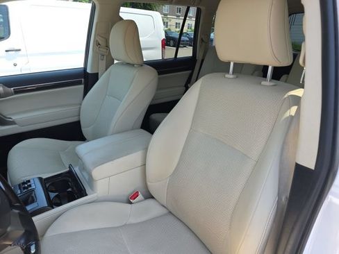 Used 2021 Lexus GX 460 Premium AWD/4WD image 9