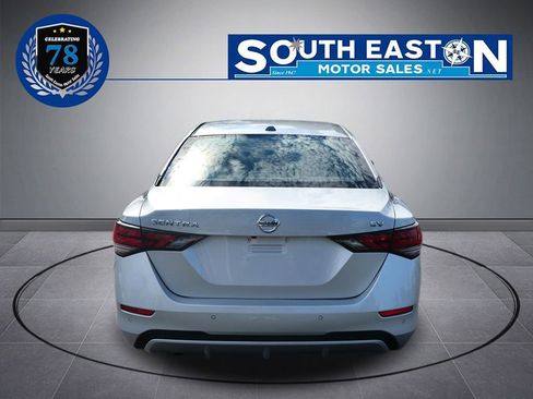 Used 2022 Nissan Sentra SV image 4