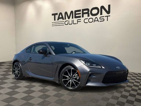 Used 2023 Toyota GR86 RWD image 1