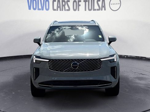 New 2026 Volvo XC90 B6 Plus w/ Protection Package Premier image 8
