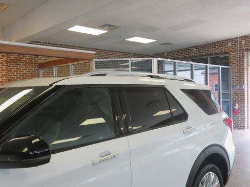 Used 2020 Ford Explorer Limited AWD/4WD image 71