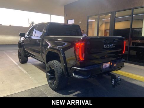 Used 2021 GMC Sierra 1500 AT4 w/ AT4 Premium Package image 6