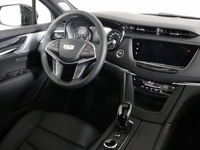 New 2025 Cadillac XT5 Premium Luxury w/ Technology Package