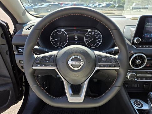 New 2025 Nissan Sentra SR w/ Midnight Edition image 16