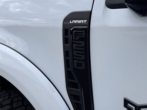 New 2026 Ford F250 Lariat w/ Black Appearance Package image 48