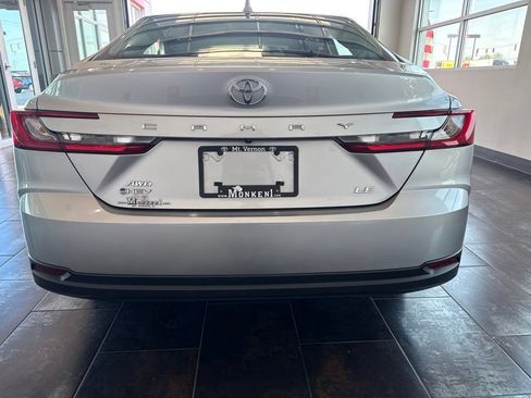 Used 2025 Toyota Camry LE AWD/4WD image 7
