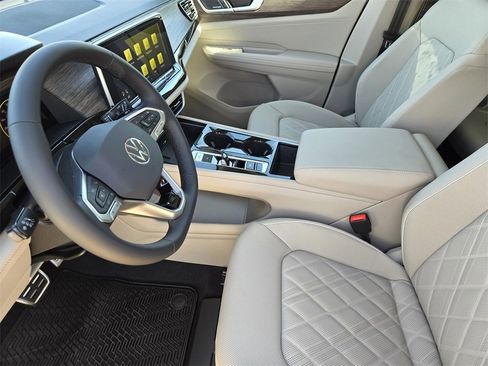 New 2026 Volkswagen Atlas SEL Premium R-Line image 11