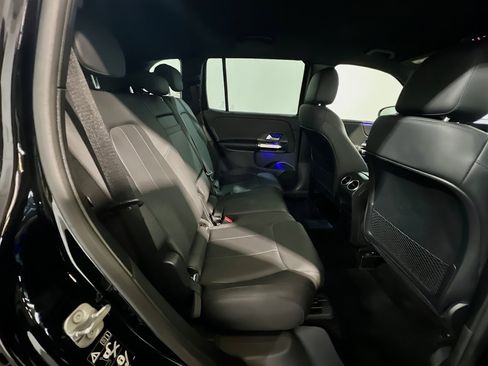 Used 2024 Mercedes-Benz GLB 250 image 18