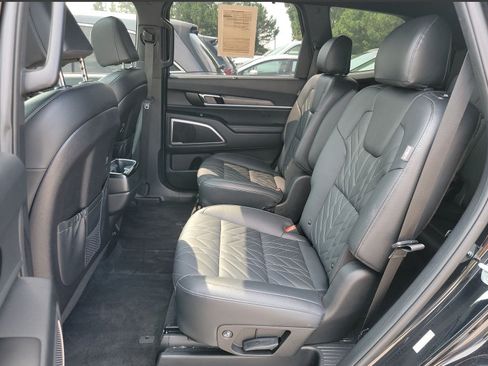 Used 2024 Kia Telluride EX X-Line AWD/4WD image 9