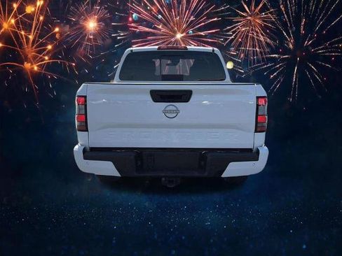 Certified 2025 Nissan Frontier SV w/ SV Convenience Package RWD image 4