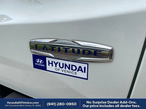 Used 2021 Jeep Renegade Latitude FWD image 68