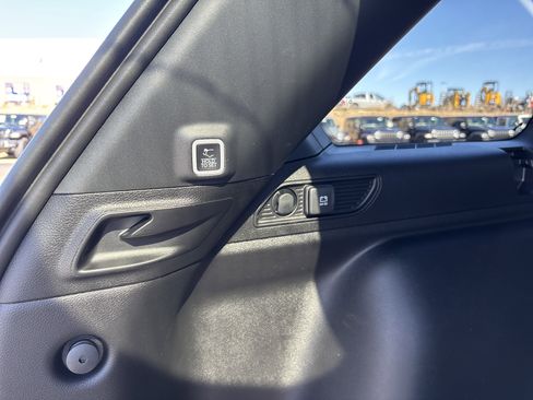 New 2026 Jeep Grand Cherokee Limited AWD/4WD image 11