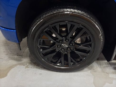 Used 2022 Chevrolet Silverado 1500 RST w/ Convenience Package II image 9