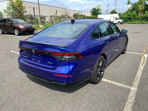 Used 2023 Honda Accord Sport image 3