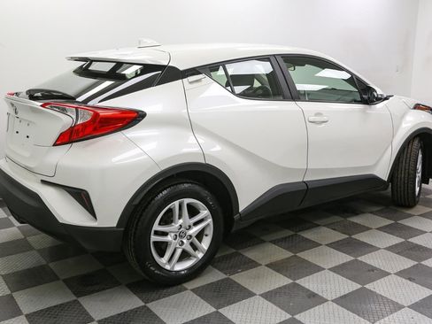 Used 2021 Toyota C-HR LE image 8
