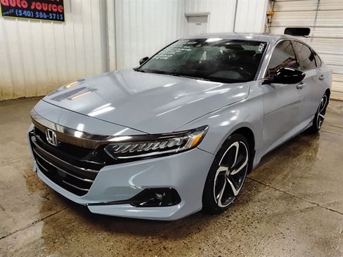 Used 2022 Honda Accord Sport image 4