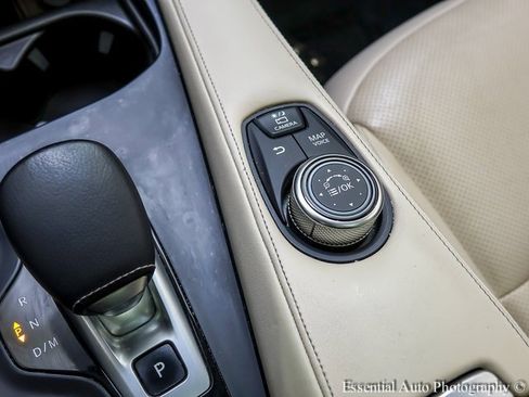 Used 2019 INFINITI QX50 Essential w/ Premium Heat Package image 18