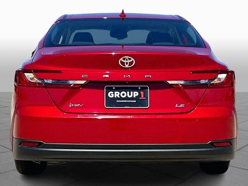 Used 2025 Toyota Camry LE image 5