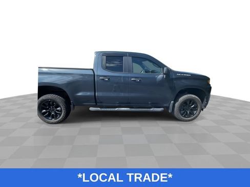 Used 2020 Chevrolet Silverado 1500 Custom w/ Custom Value Package AWD/4WD image 10