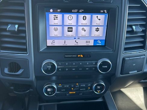Used 2019 Ford Expedition Max XLT image 16