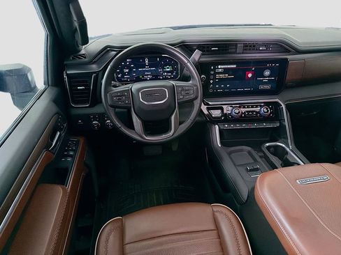 Used 2024 GMC Sierra 2500 Denali Ultimate AWD/4WD image 27