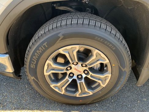 Used 2025 GMC Sierra 1500 SLT image 10