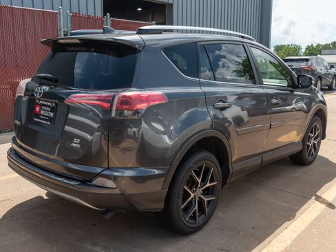 Used 2017 Toyota RAV4 SE w/ Power Extra Value Package AWD/4WD image 6