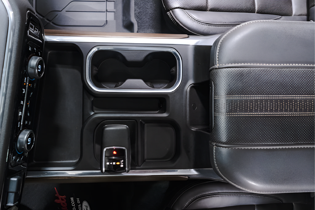 Used 2024 Chevrolet Silverado 1500 High Country AWD/4WD image 18