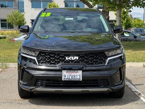 Used 2023 Kia Sorento S FWD image 9