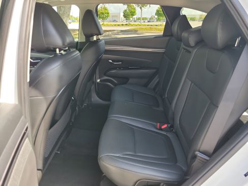 Used 2023 Hyundai Tucson Limited AWD/4WD image 15