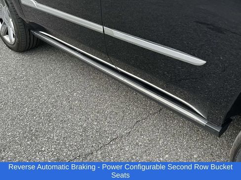 Used 2020 Cadillac Escalade Premium Luxury image 28