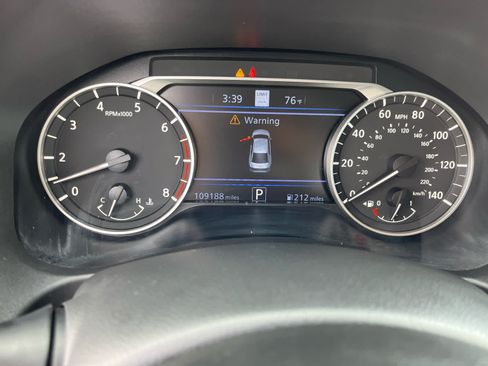 Used 2023 Nissan Altima 2.5 SV w/ SV Premium Package FWD image 15