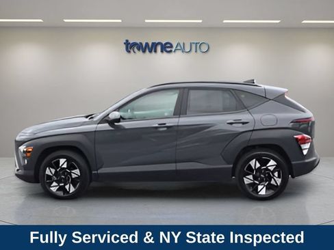 Used 2025 Hyundai Kona SEL FWD image 2
