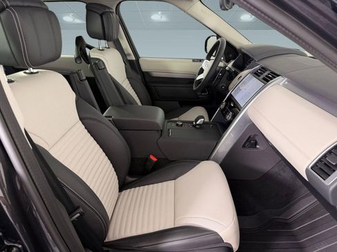 New 2026 Land Rover Discovery Limited Edition AWD/4WD image 23