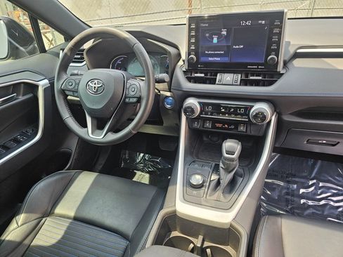 Certified 2022 Toyota RAV4 XSE AWD/4WD image 11