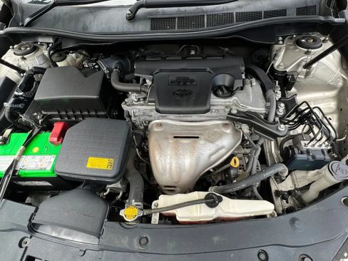 Used 2015 Toyota Camry LE FWD image 18