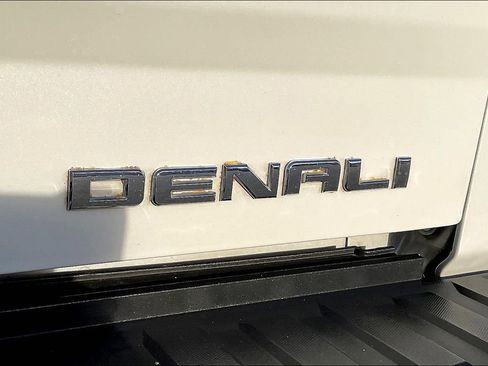 Used 2017 GMC Sierra 1500 Denali image 34