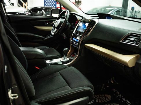 Used 2019 Subaru Ascent Premium image 14