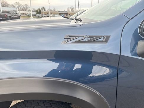 Used 2021 Chevrolet Silverado 1500 LT Trail Boss w/ Convenience Package II image 12