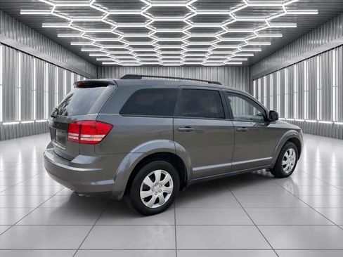 Used 2016 Dodge Journey SE w/ Flexible Seating Group FWD image 5