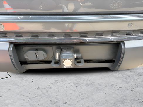 Used 2025 Jeep Grand Cherokee L Altitude AWD/4WD image 11
