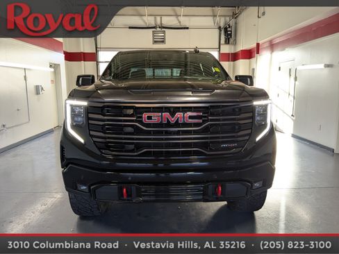 Used 2023 GMC Sierra 1500 AT4X image 6