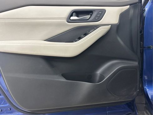 Used 2022 Nissan Rogue SL w/ SL Premium Package image 26